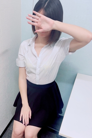 篠塚あかり